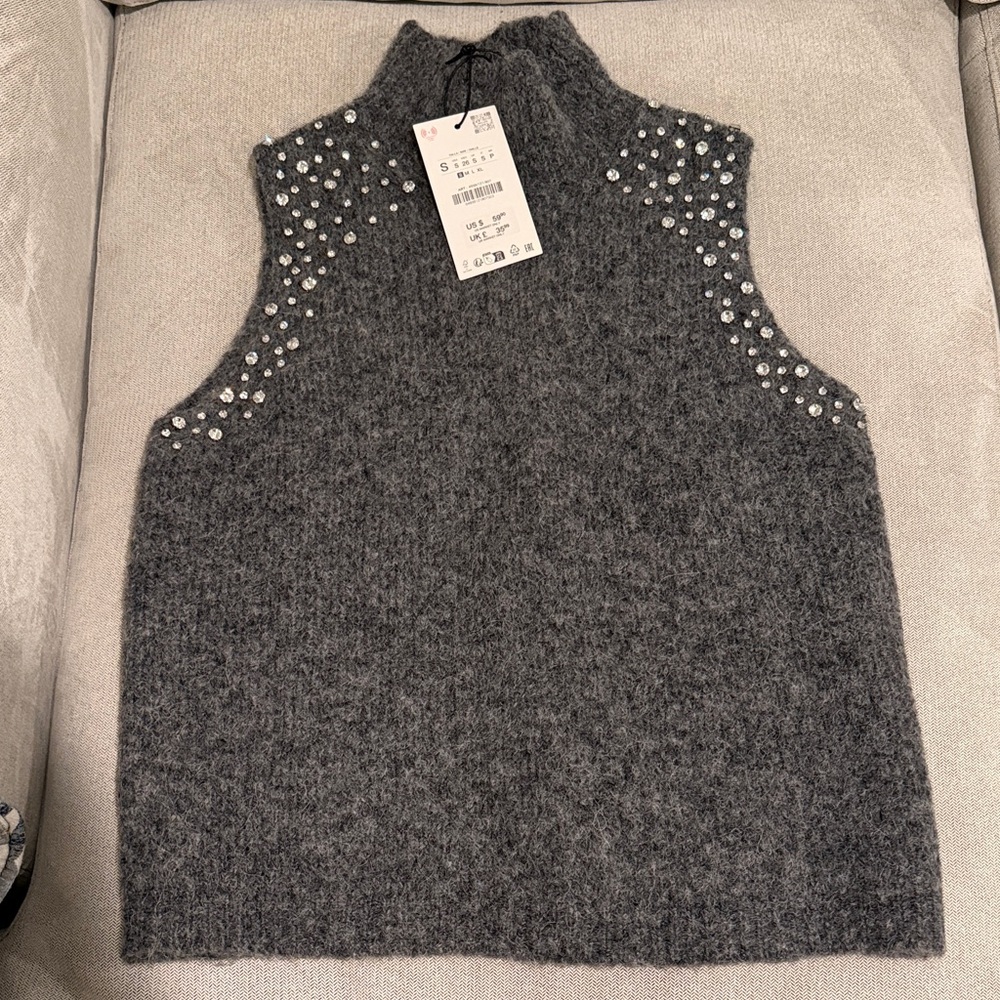 Zara Gray Sleeveless Knit Top with Silver Accents